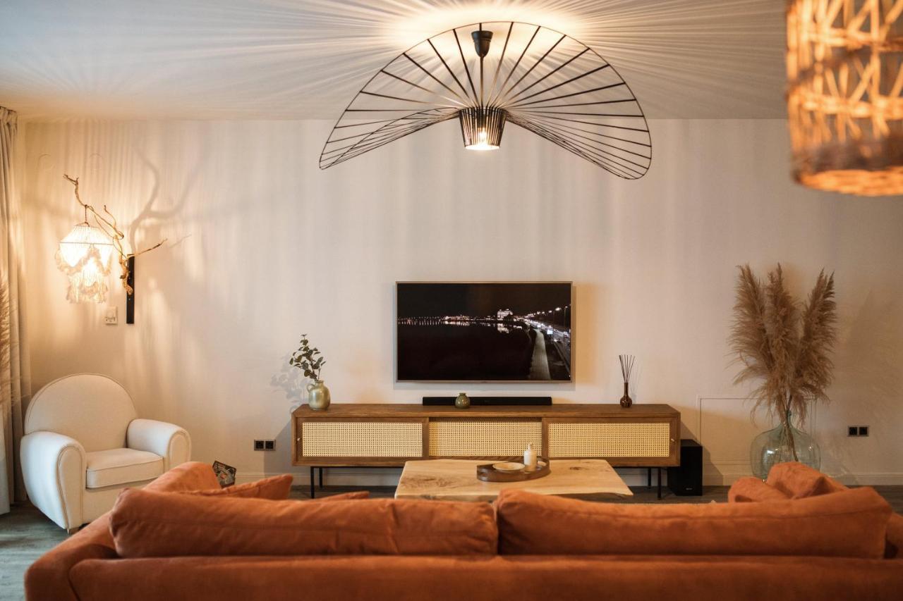 Silver Pine Apartment ポイアナ・ブラショフ エクステリア 写真